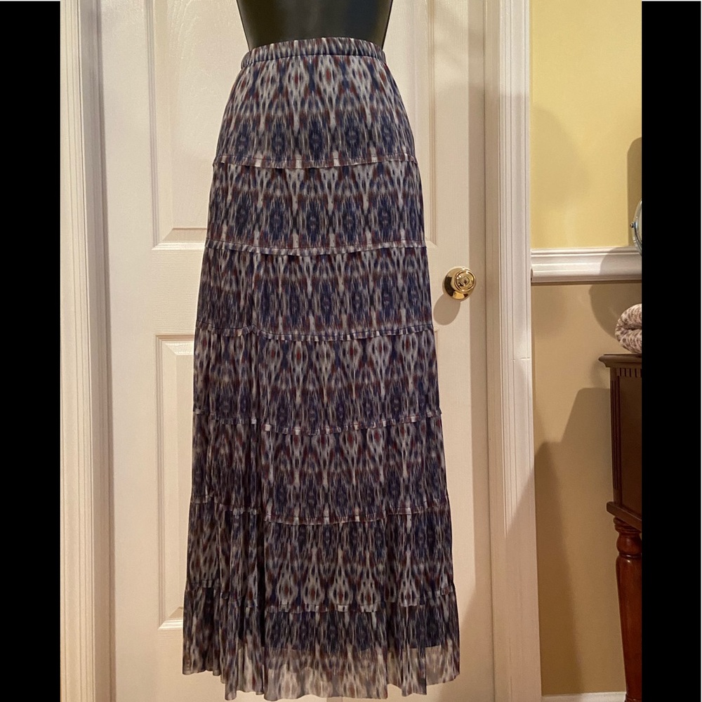 NWOT Pretty For Cynthia Maxi Skirt size small